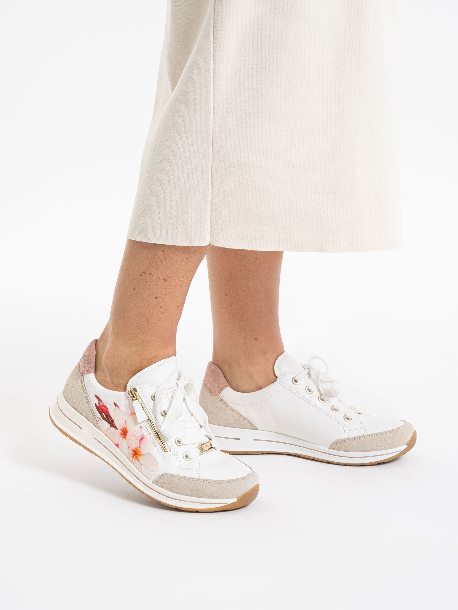 ブランドバッグ 人気ランキング2024 white Osaka Sneakers ara tropicana Store ara | ポケモンカードゲーム